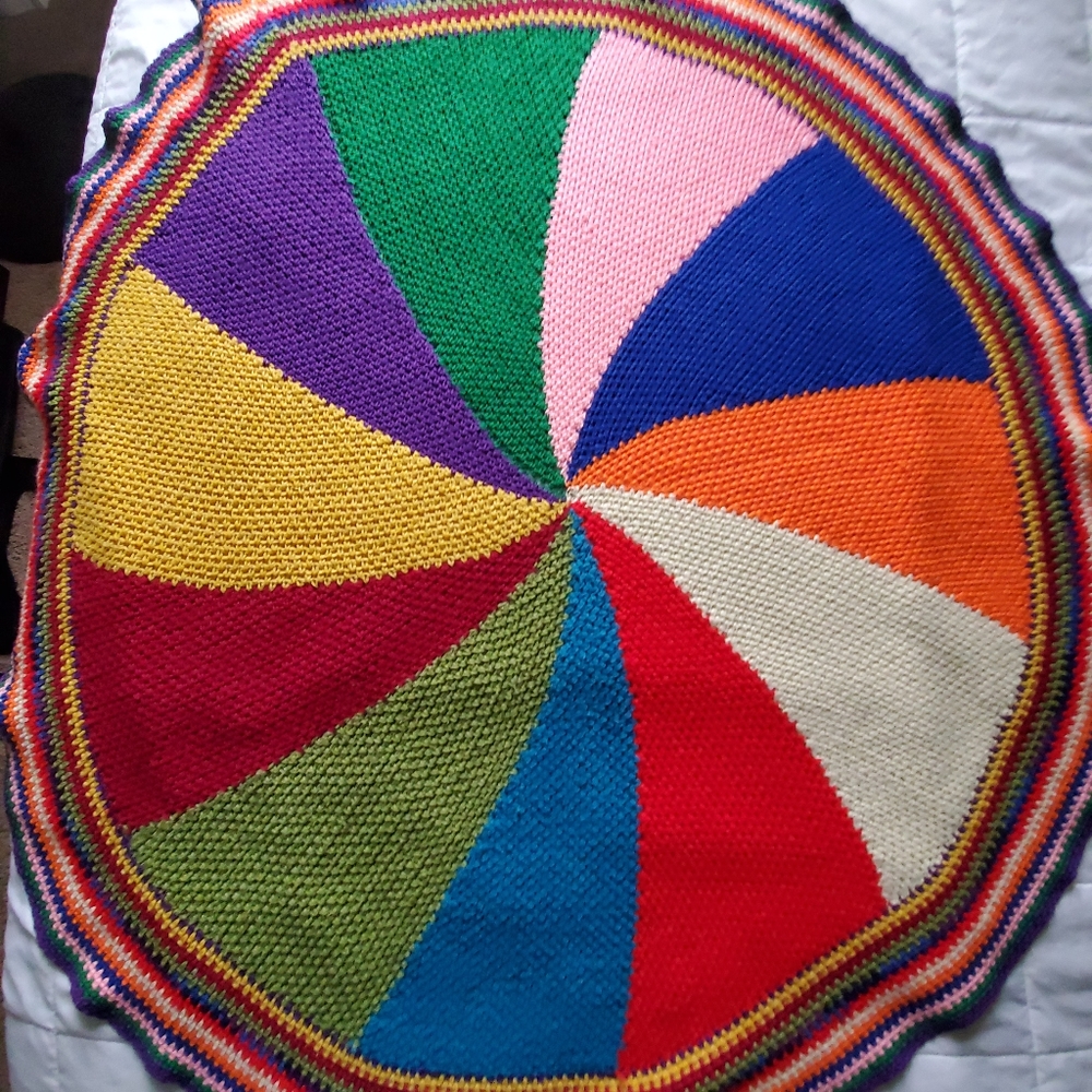 Vintage Round Multicolor Crochet Lap Throw 57"